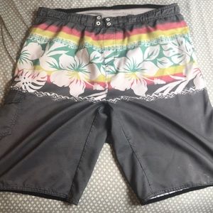 Swimsuit w/mesh interior